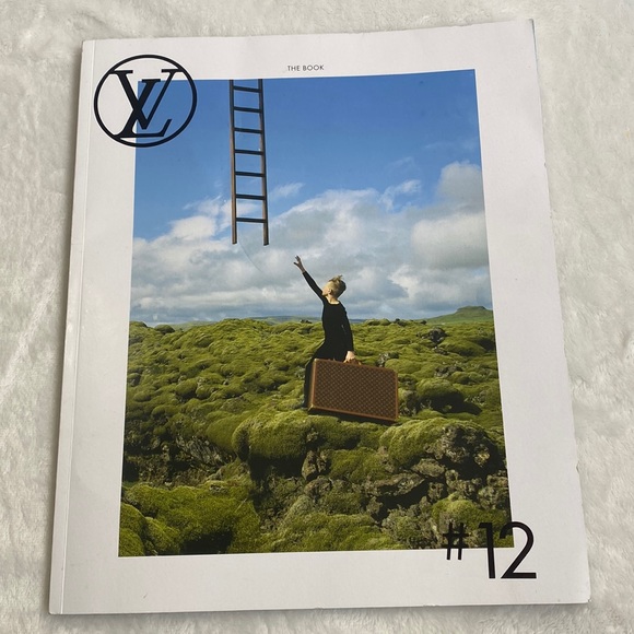 Louis Vuitton The Book #12 - Picture 1 of 13